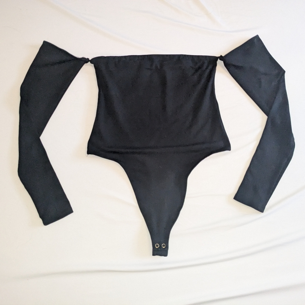 Good American Off The Shoulder Black Bodysuit
